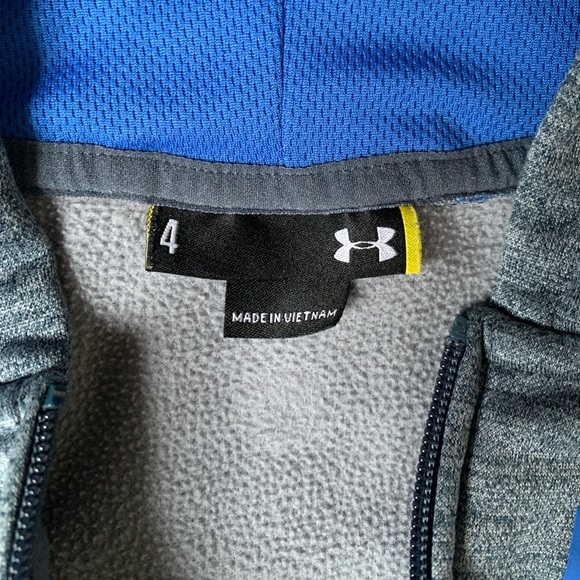 Boys Size 4 Under Armour Hoodie - Picture 3 of 4